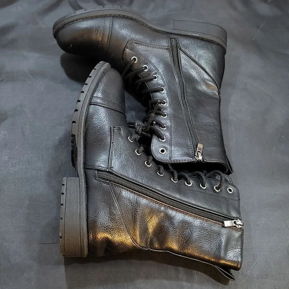 SHOELAND WOMEN"S KASEY HIGH TOP SNEAKER - Picture 13 of 16